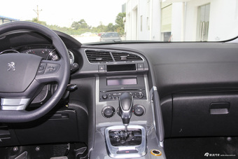 2016款标致3008 1.6THP自动经典版