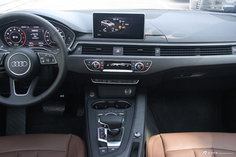 2017款奥迪A4L 2.0T自动40TFSI风尚型 