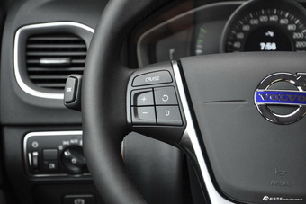 2017款沃尔沃S60L 1.5T自动T3智进版