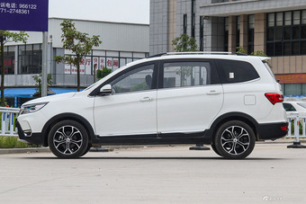 2017款开瑞K60 1.5L 手动旗舰型