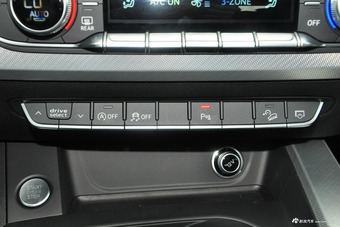 2017款奥迪A4 allroad 2.0T自动 45TFSI quattro时尚型