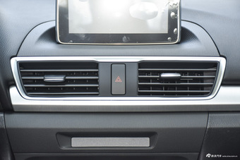 2016款马自达3昂克赛拉1.5L自动三厢豪华型