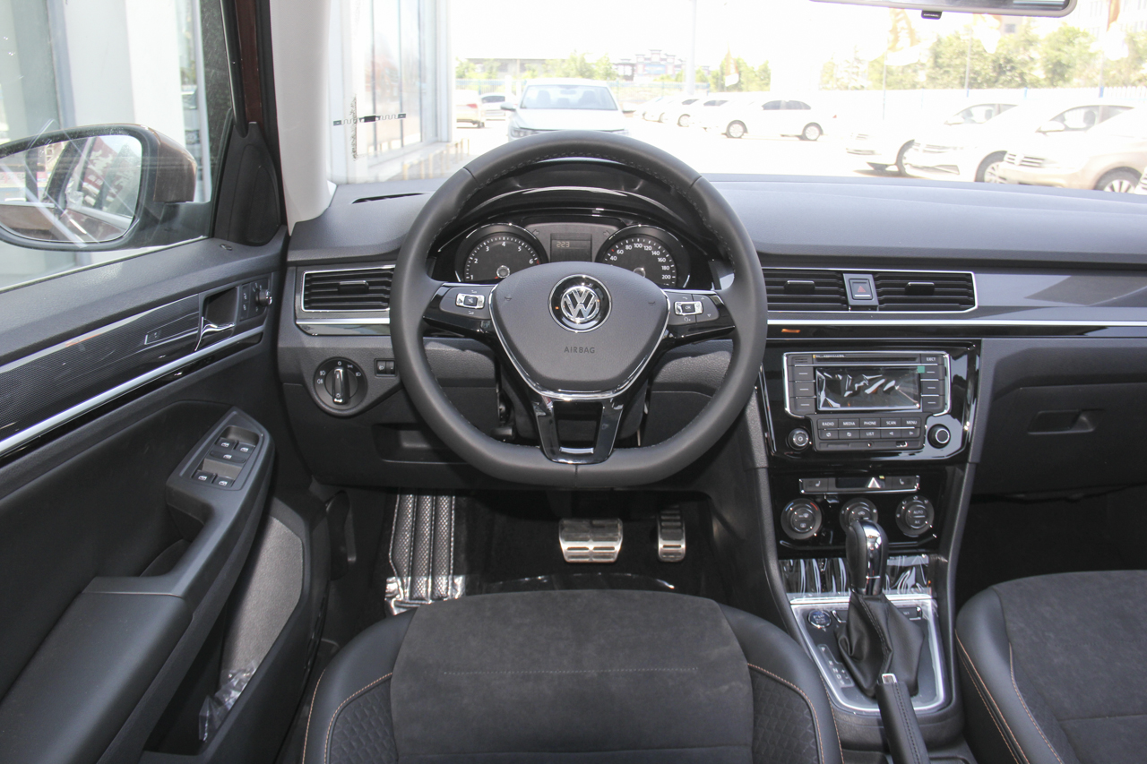 2018款蔚领1.5L自动豪华型