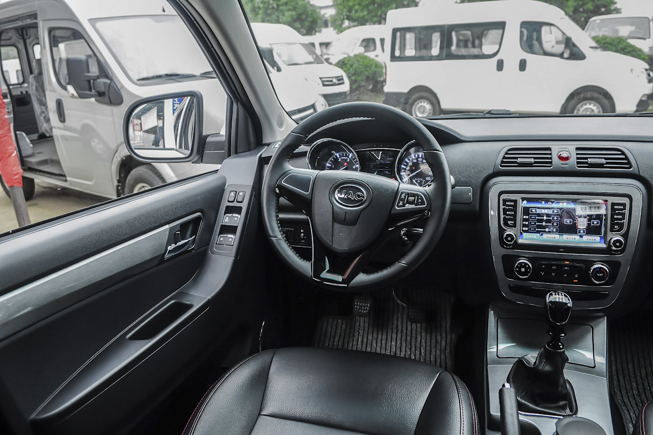 2015款帅铃T6 2.8T手动柴油新锐型长轴HFC4DA1-2C