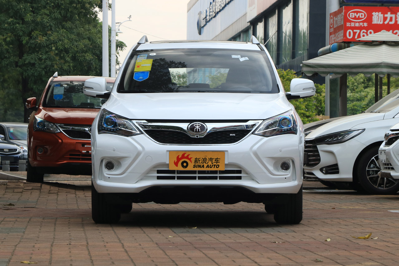 2017款比亚迪宋盖世升级版1.5TI手动精英型