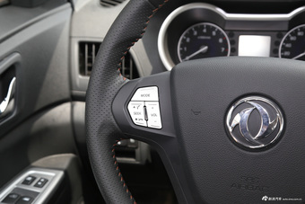 2016款风神AX3 1.5L自动尊酷型