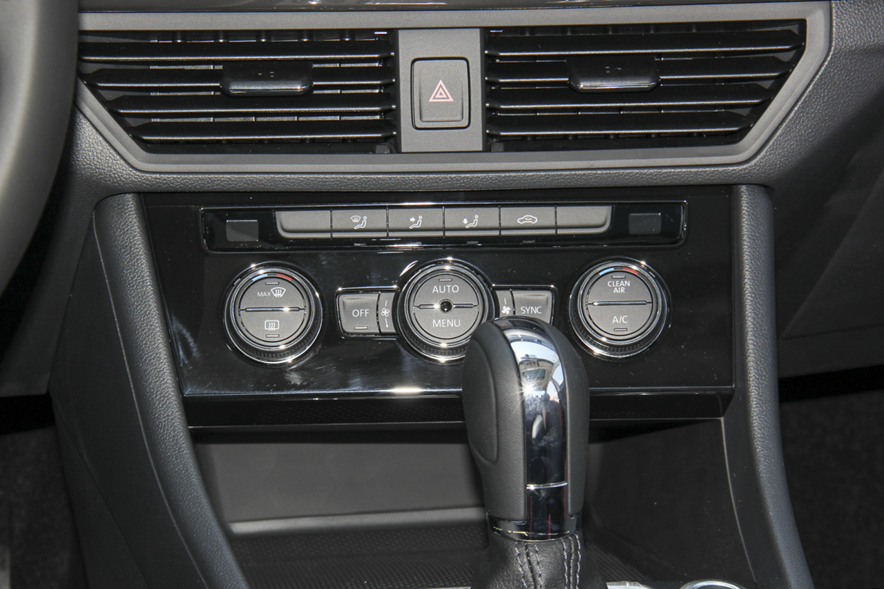 2019款宝来 1.5L自动精英型