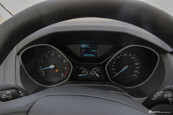 2017款福克斯两厢1.6L自动舒适型智行版