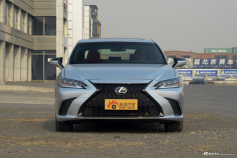 2018款雷克萨斯ES 2.5L自动260 F SPORT