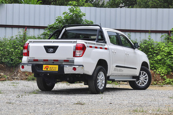 2015款雄师F22 1.9T手动两驱柴油豪华型