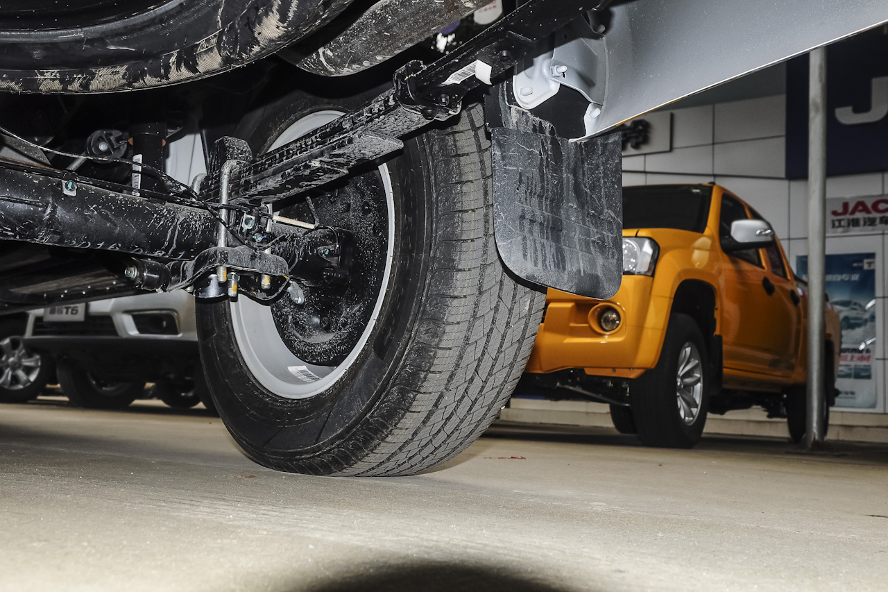 2015款帅铃T6 2.0L手动汽油进取型HFC4GA3-3D