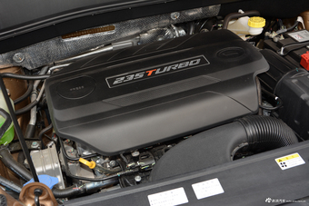 2017款传祺GS4 1.5T手动两驱豪华版235T