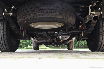 2016款黄海N1 2.8T手动柴油两驱运动版JE493ZLQ4CB 