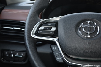 2018款中华V6 1.5T手动豪华型