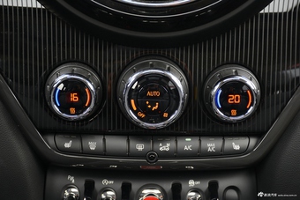 2017款MINI COUNTRYMAN 2.0T自动COOPER S ALL4旅行家