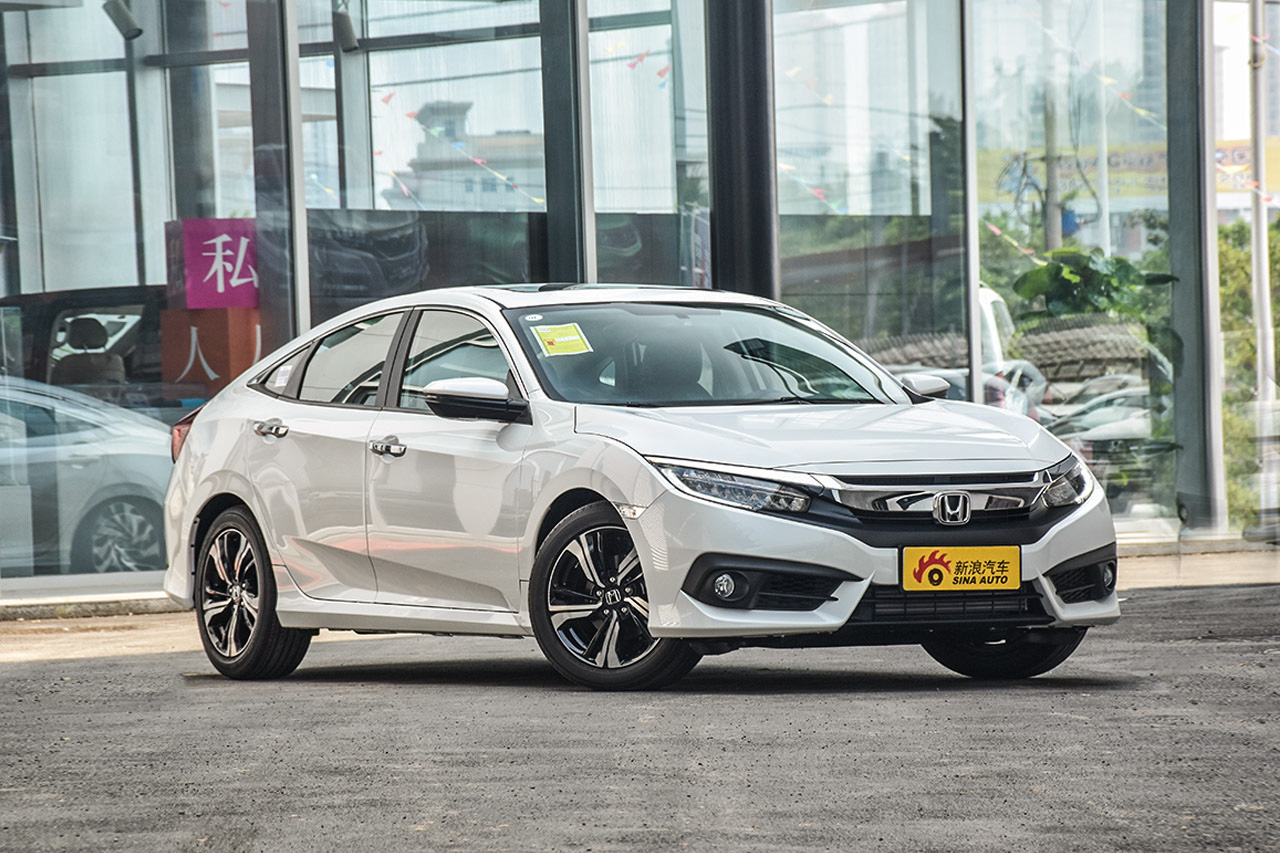 2016款思域1.5T自动220TURBO尊贵版