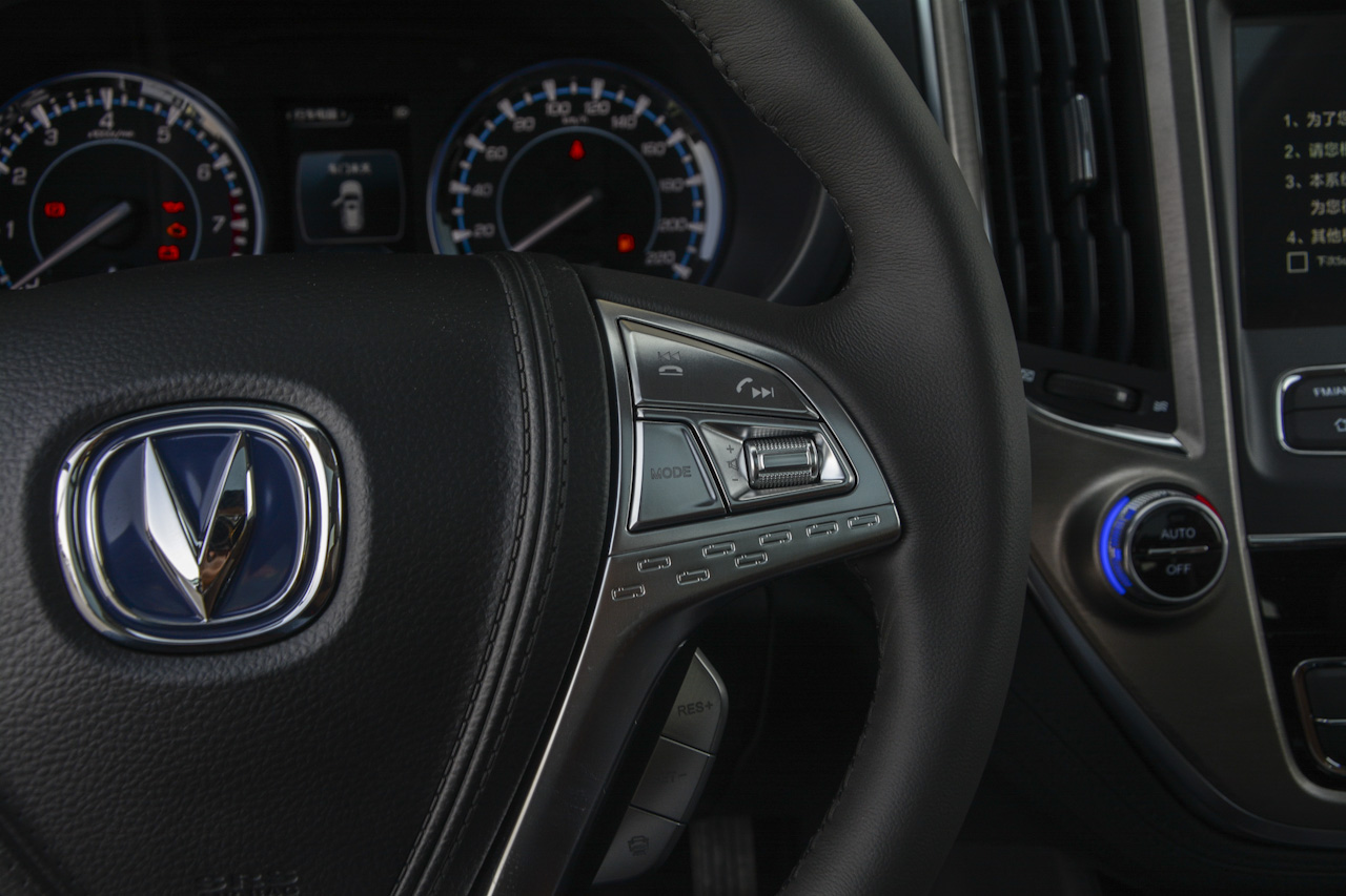 2017款长安CS95 2.0T自动四驱智尊版