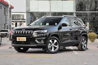 实拍|新款Jeep自由光 分体式头灯被取消