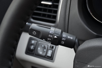 2016款风行S500 1.6L自动尊贵型