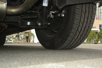 2018款君马S70 1.5T手动标准型