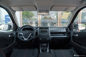 2018款长安欧尚X70A 1.5L手动舒适型图片