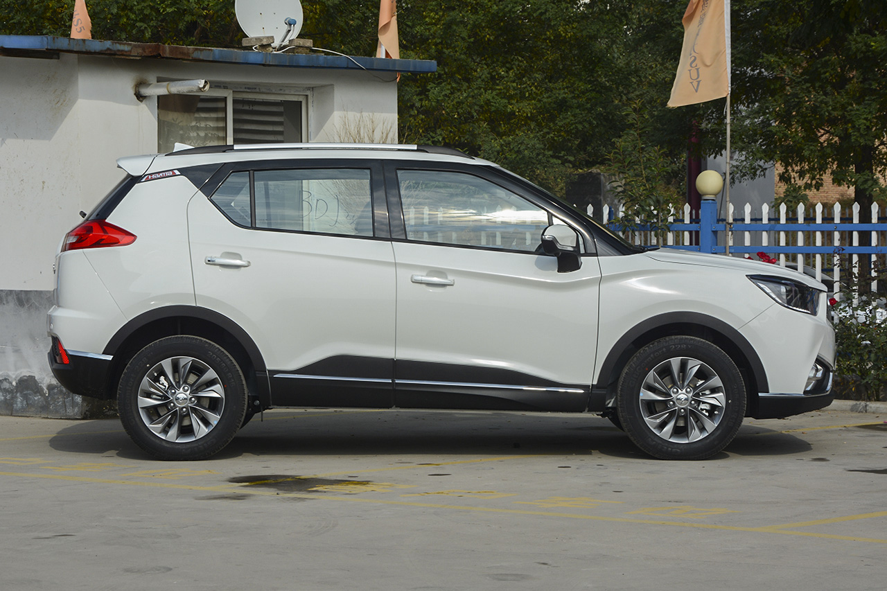 2018款海马S5青春版 1.6L自动旗舰型