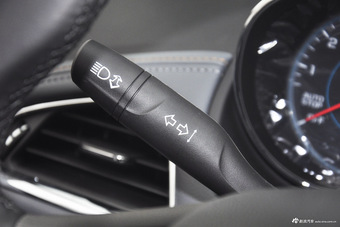 2017款科鲁兹1.4T 自动双离合领锋版