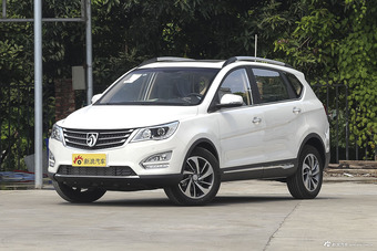 2016款 宝骏560 1.5T手动豪华型