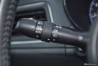 2016款傲虎 2.0T自动尊贵版