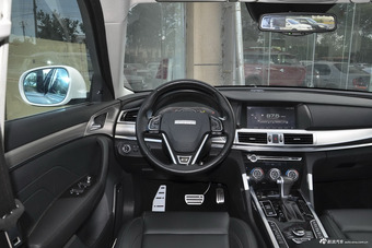 2017款哈弗H7 2.0T自动尊贵型红标