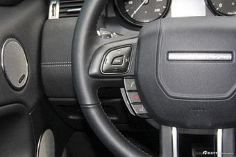 2016款揽胜极光2.0T自动SE智耀版 玉龙雪山白