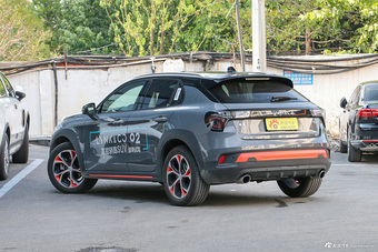 2018款领克02 1.5T自动两驱耀Pro版