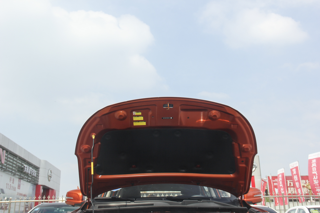 2018款比亚迪宋1.5TI手动智联进享型