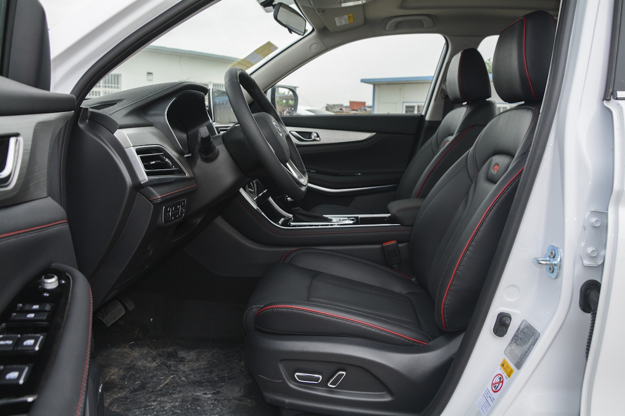 2018款长安CS75 1.5T自动精智型