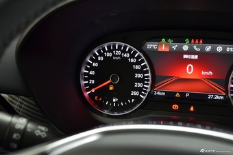 2018款中华V7 1.6T自动尊贵型5座280T