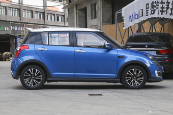 2013款雨燕1.5L自动20周年限量版