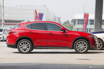  2017款Stelvio 2.0T 280HP自动豪华版