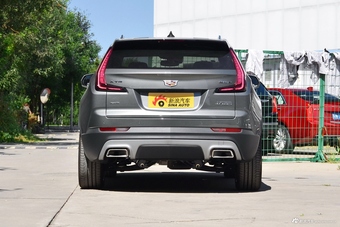2018款XT4 2.0T自动四驱铂金版28T