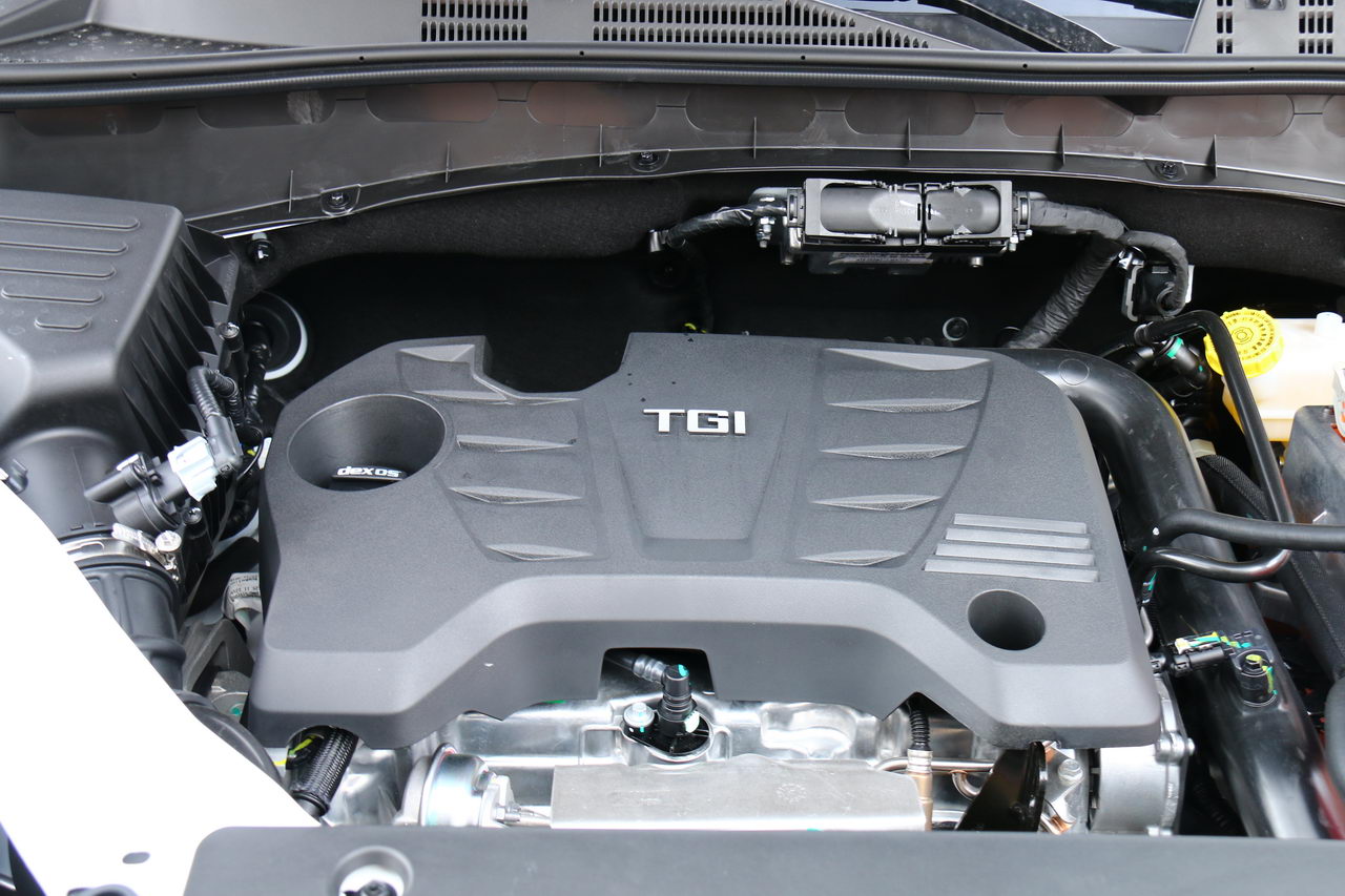 2017款荣威eRX5 1.5T自动尊贵旗舰版