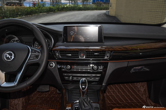 2016款汉腾X7 2.0T自动豪华型