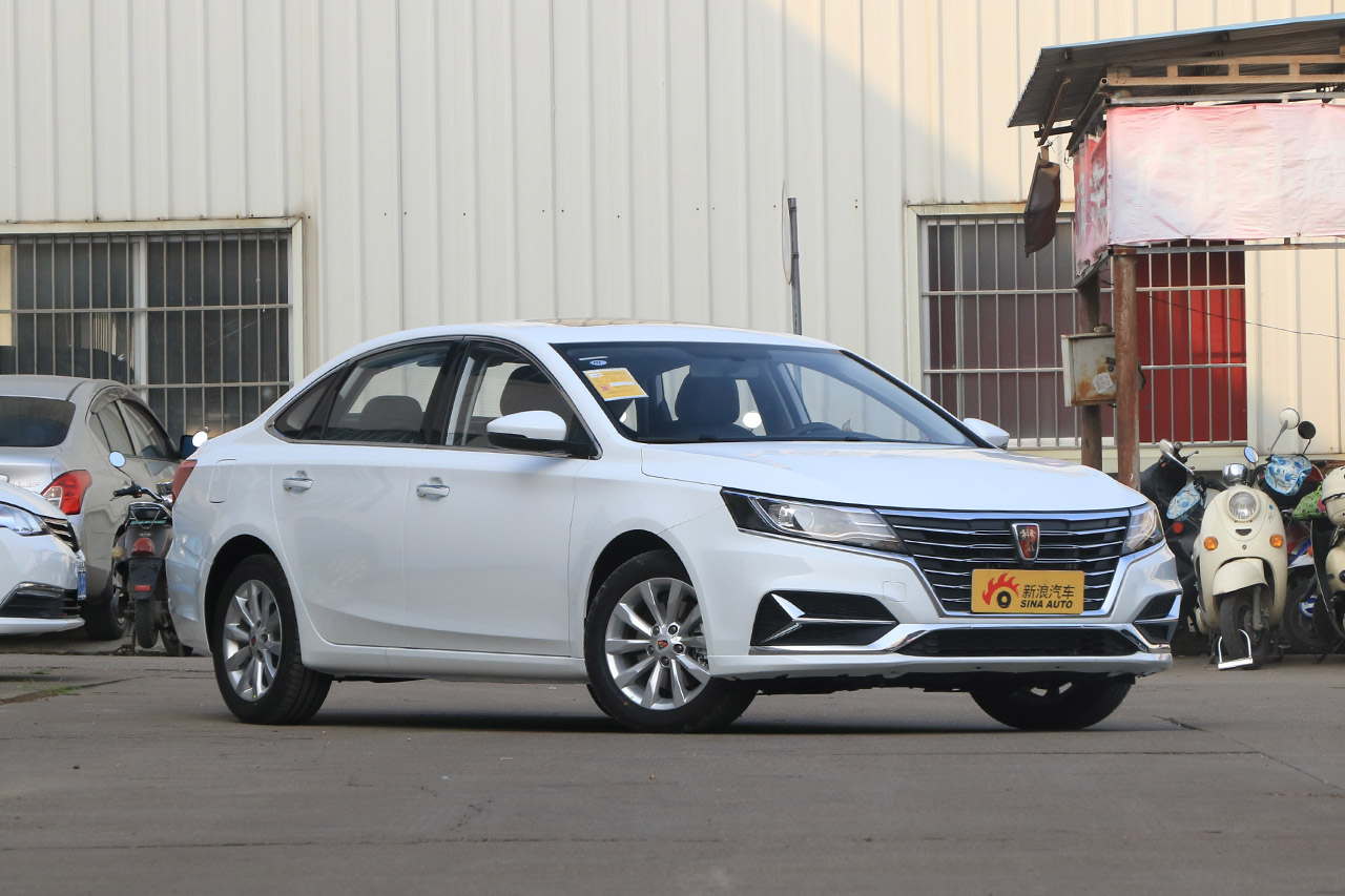 2017款荣威ei6 1.0T混动互联智享版