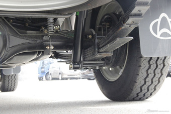 2016款神骐F30 1.5L手动舒适版长轴