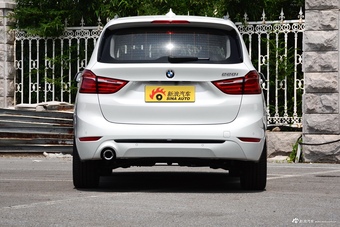 2018款宝马2系225i 2.0T自动尊享型M运动套装