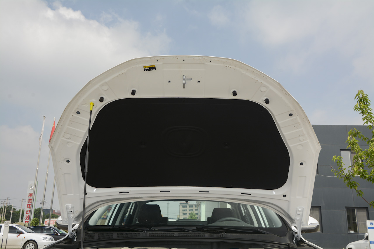 2018款逸动1.6L GDI自动尊尚型 