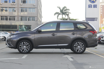 2018款欧蓝德2.0L自动两驱荣耀版5座