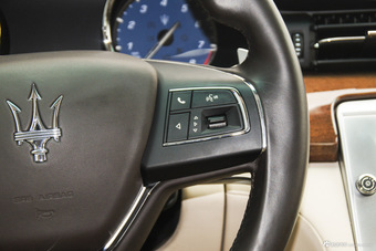 2013款总裁 3.0T自动V6标准型