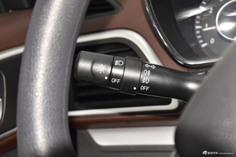 2017款幻速H3 1.5L手动舒适天窗版