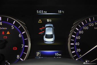 2016款英菲尼迪Q50L 2.0T自动舒适版