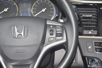 2017款思铂睿混动2.0L自动净驰版