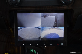 2014款福特F650 6.7L自动柴油